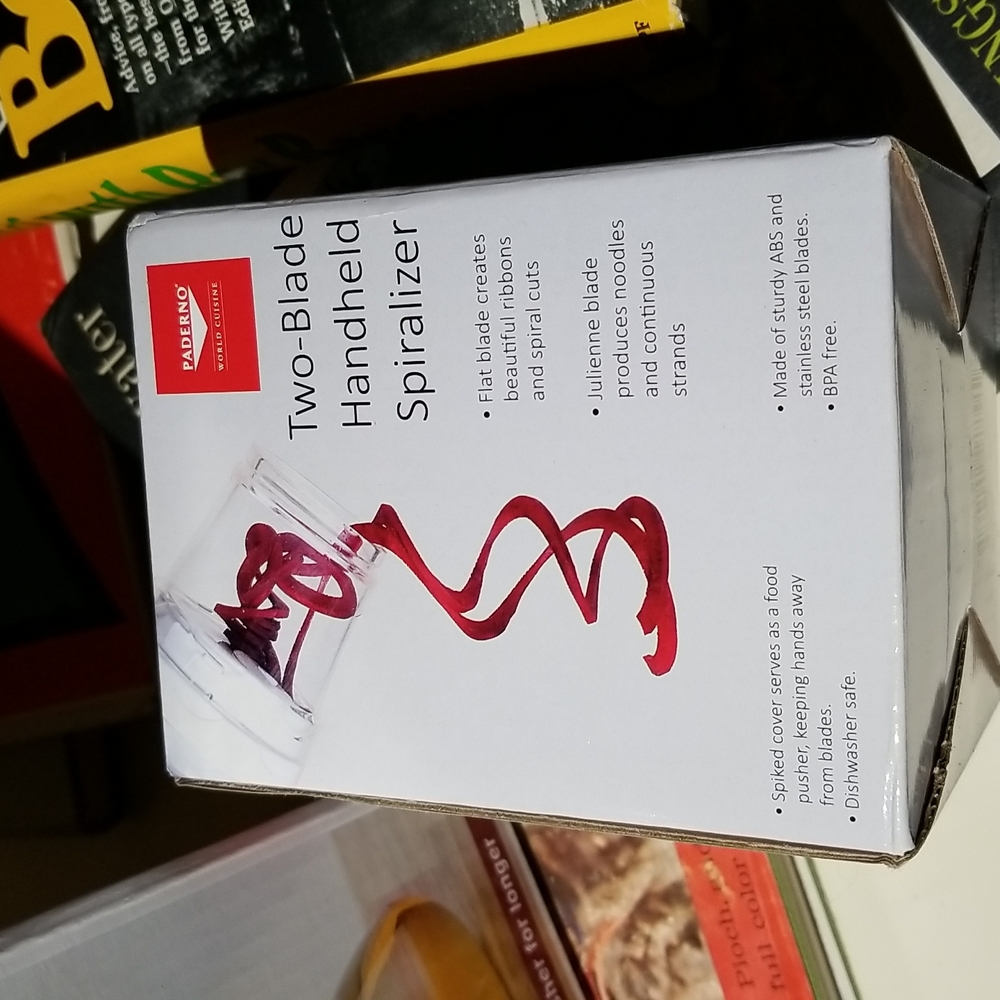Paderno 2 blade Handheld Spiralizer new in box - Kitchen Gift Tool